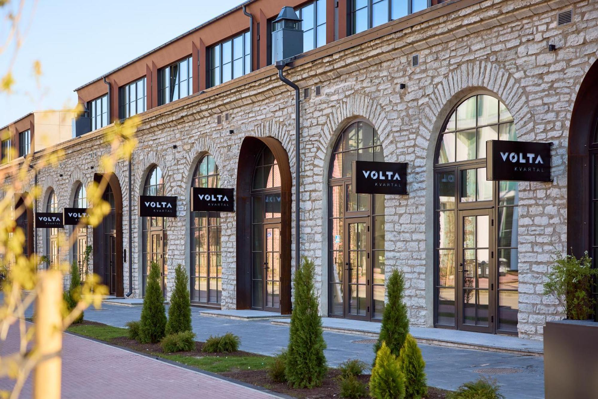 Stylish Volta Quarter - Keyless Check-in *